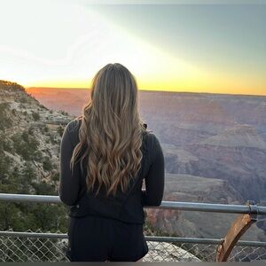 Meet your Posher, Ava